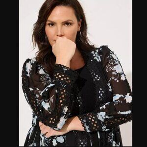 TORRID Chiffon Tie Front Maxi Kimono